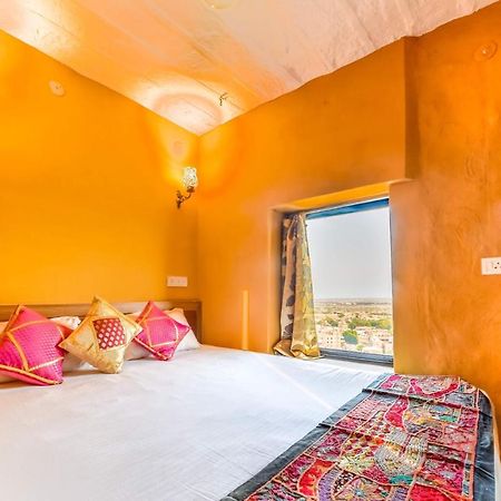 ג'איסלמר Mud Mirror Guesthouse מראה חיצוני תמונה