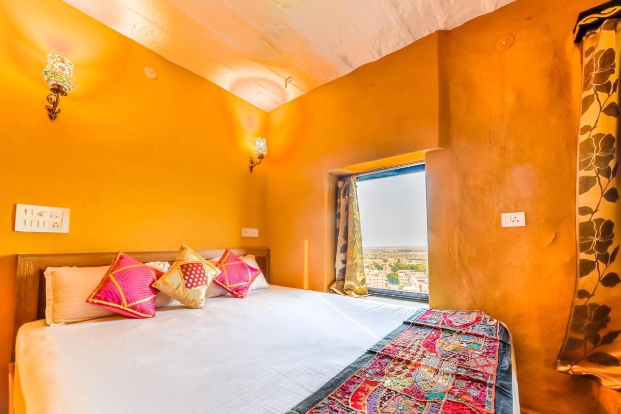 ג'איסלמר Mud Mirror Guesthouse מראה חיצוני תמונה