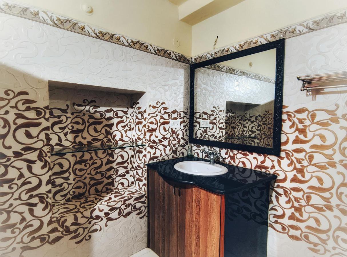 ג'איסלמר Mud Mirror Guesthouse מראה חיצוני תמונה