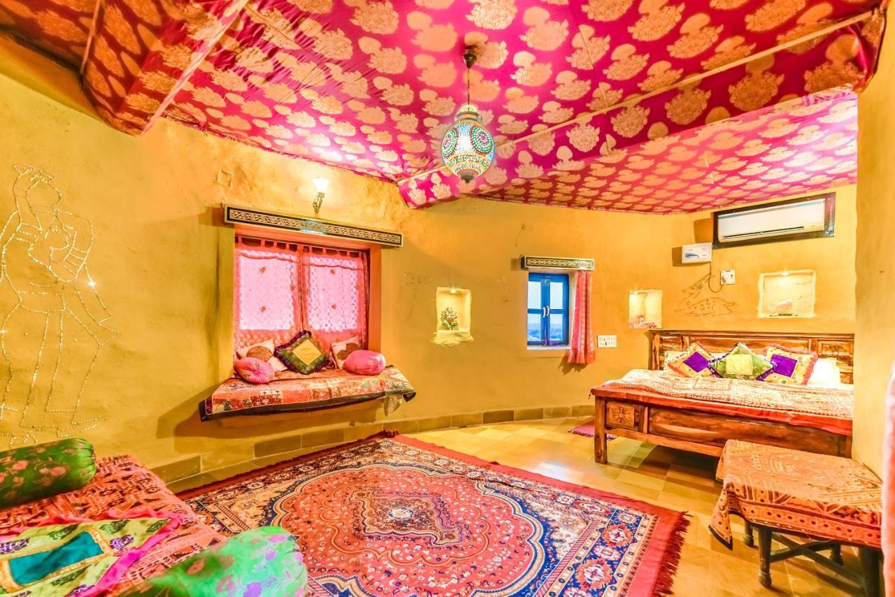 ג'איסלמר Mud Mirror Guesthouse מראה חיצוני תמונה